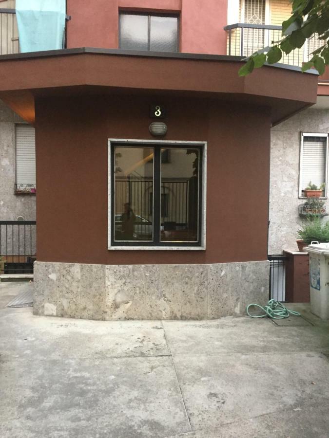Merula Dream House Corsico Exterior foto